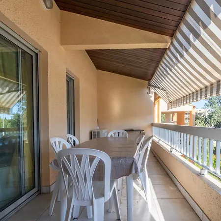 Apartment T3 Climatise Avec Piscine, Proche Mer Et Commodites - Fr-1-677-40 Le Lavandou